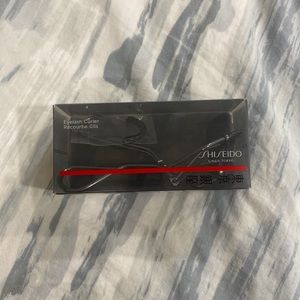 Eyelash curler. Brand new